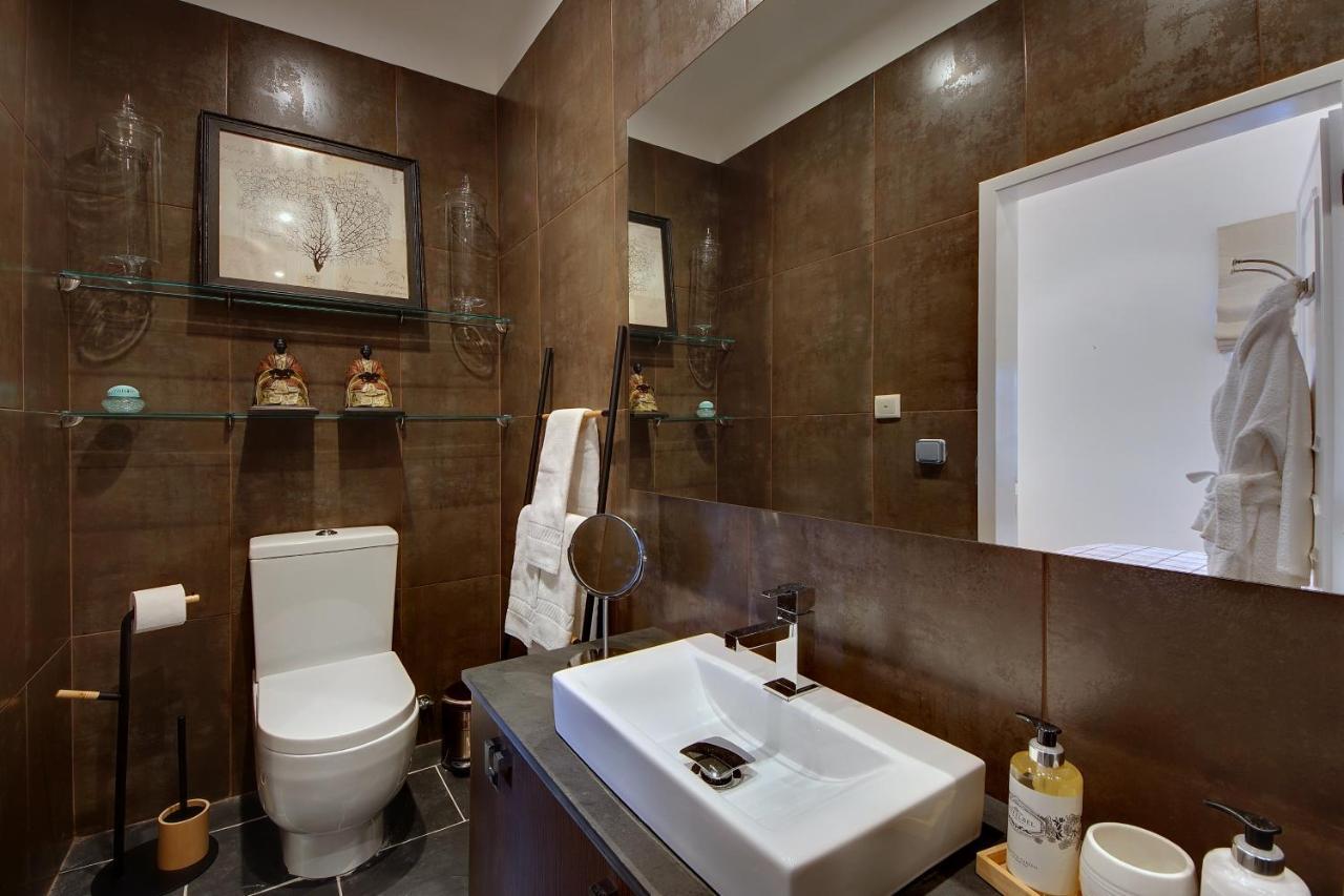 Casa Latino - Oceanfront - Luxury & Charming Villa- Jacuzzi At Rooftop By Dreamvillasアルブフェイラ エクステリア 写真