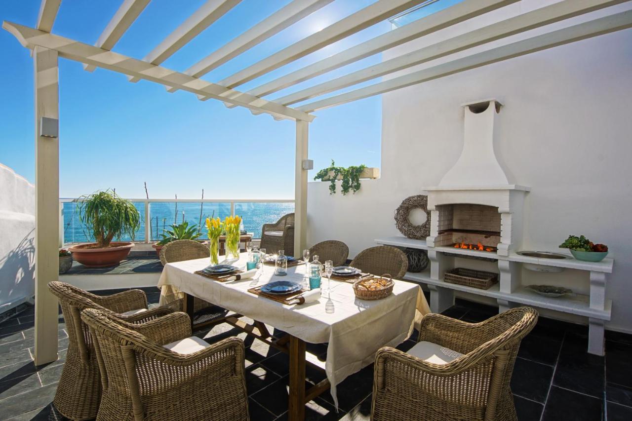 Casa Latino - Oceanfront - Luxury & Charming Villa- Jacuzzi At Rooftop By Dreamvillasアルブフェイラ エクステリア 写真